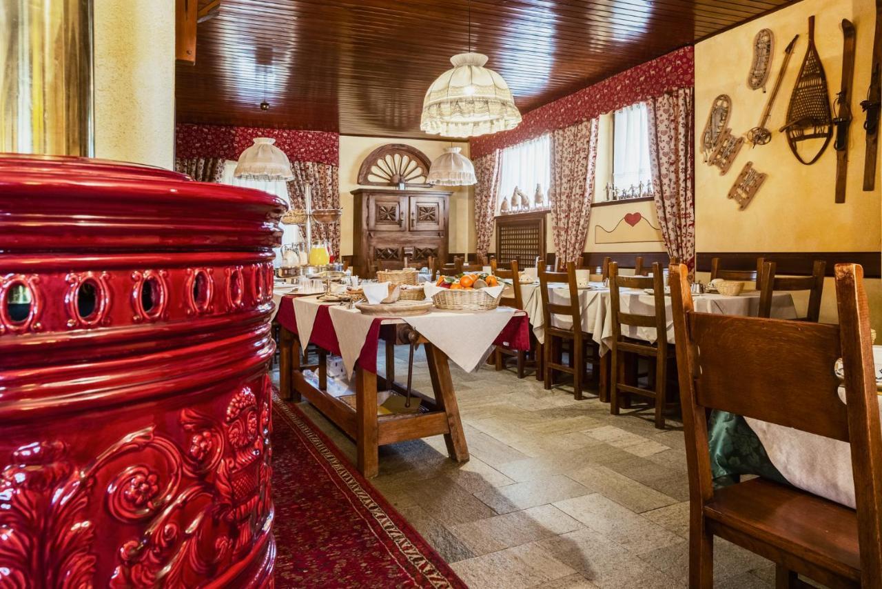 ברויל-קרוויניה Hotel Jumeaux מראה חיצוני תמונה