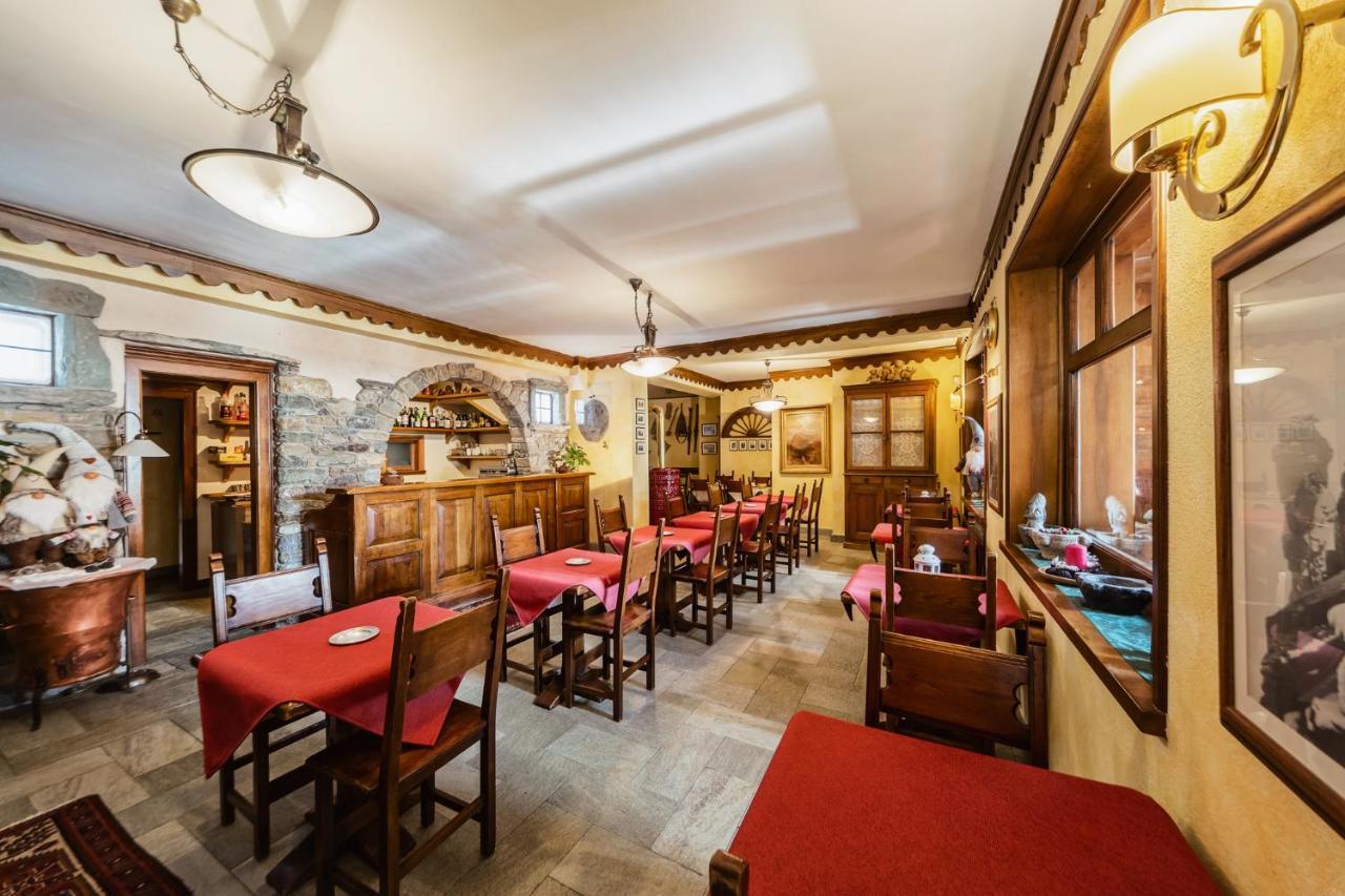 ברויל-קרוויניה Hotel Jumeaux מראה חיצוני תמונה